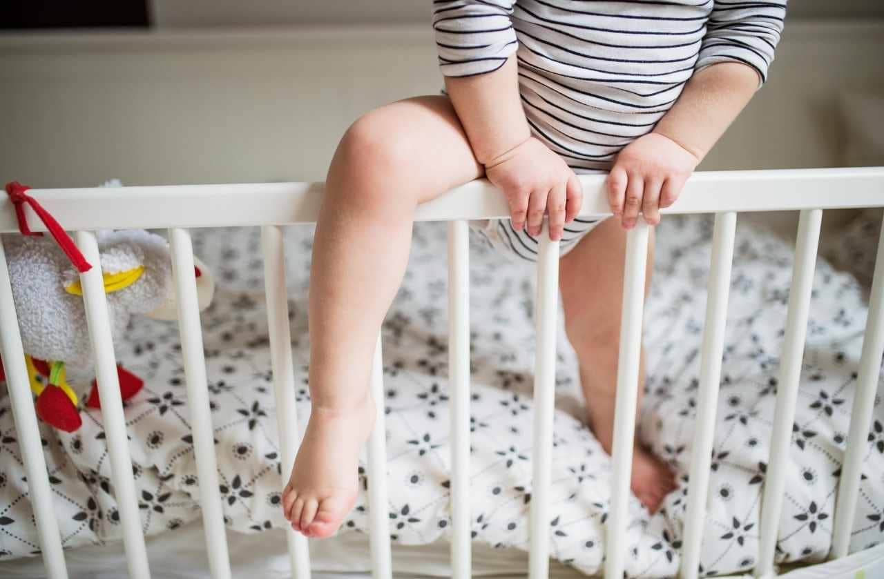 Famílias com crianças pequenas devem ter cuidado redobrado dentro de casa. Quando o bebê está a caminho